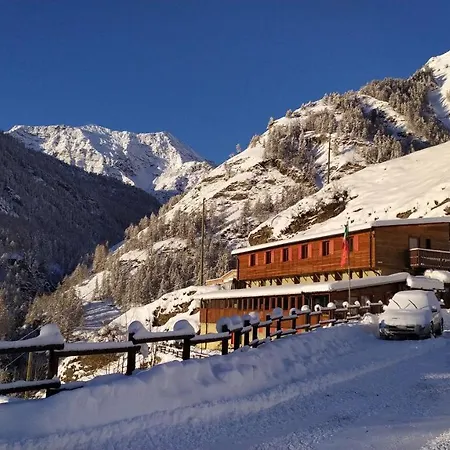 Rifugio Savigliano 蓬泰基亚纳莱